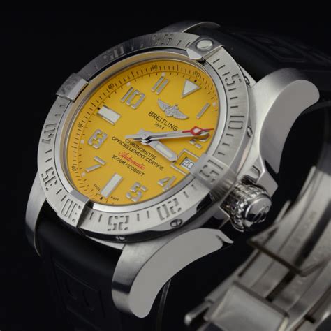 breitling avenger seawolf jaune video|breitling avenger 2 seawolf.